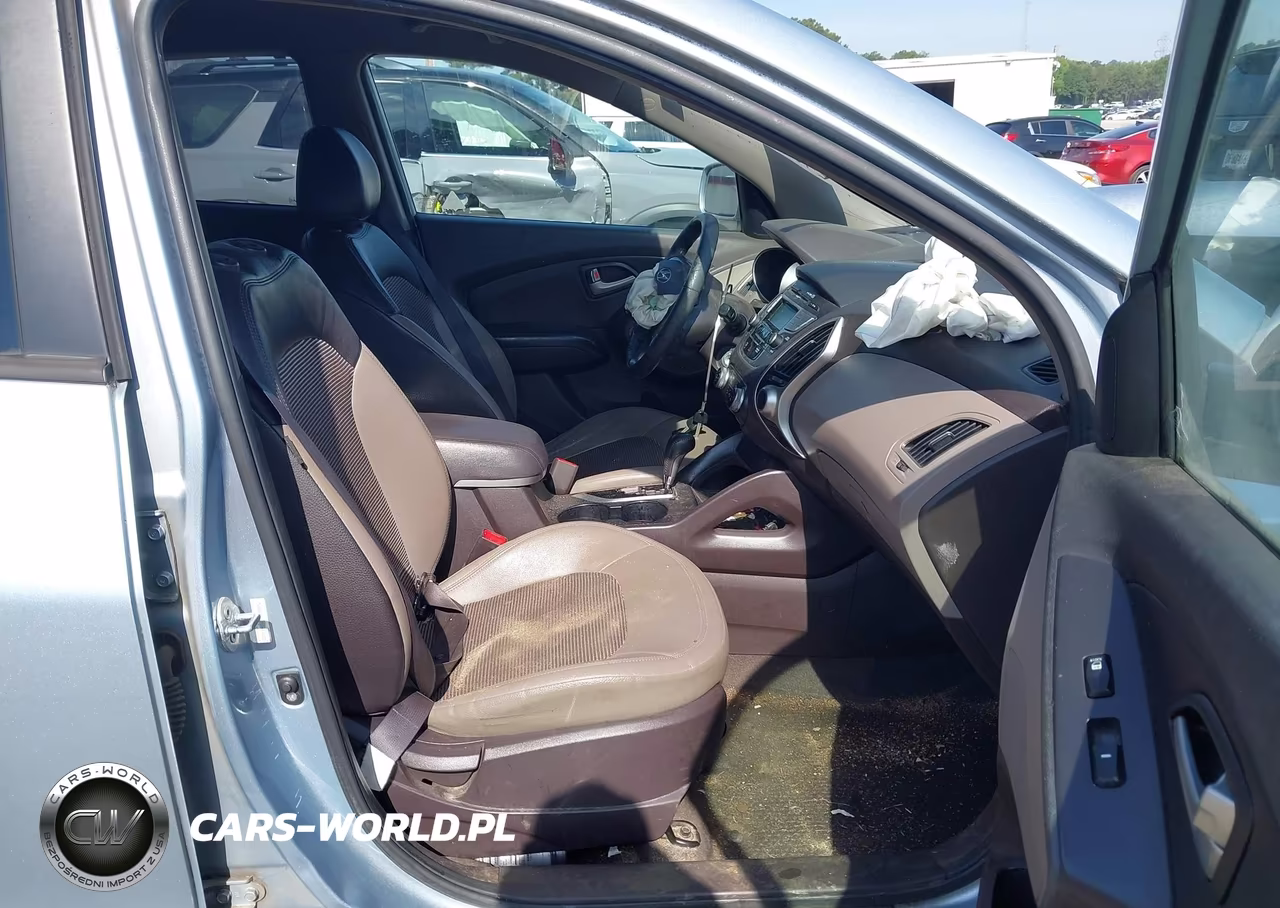 2012 Hyundai Tucson Gls VIN:KM8JU3AC7CU468223 - 5