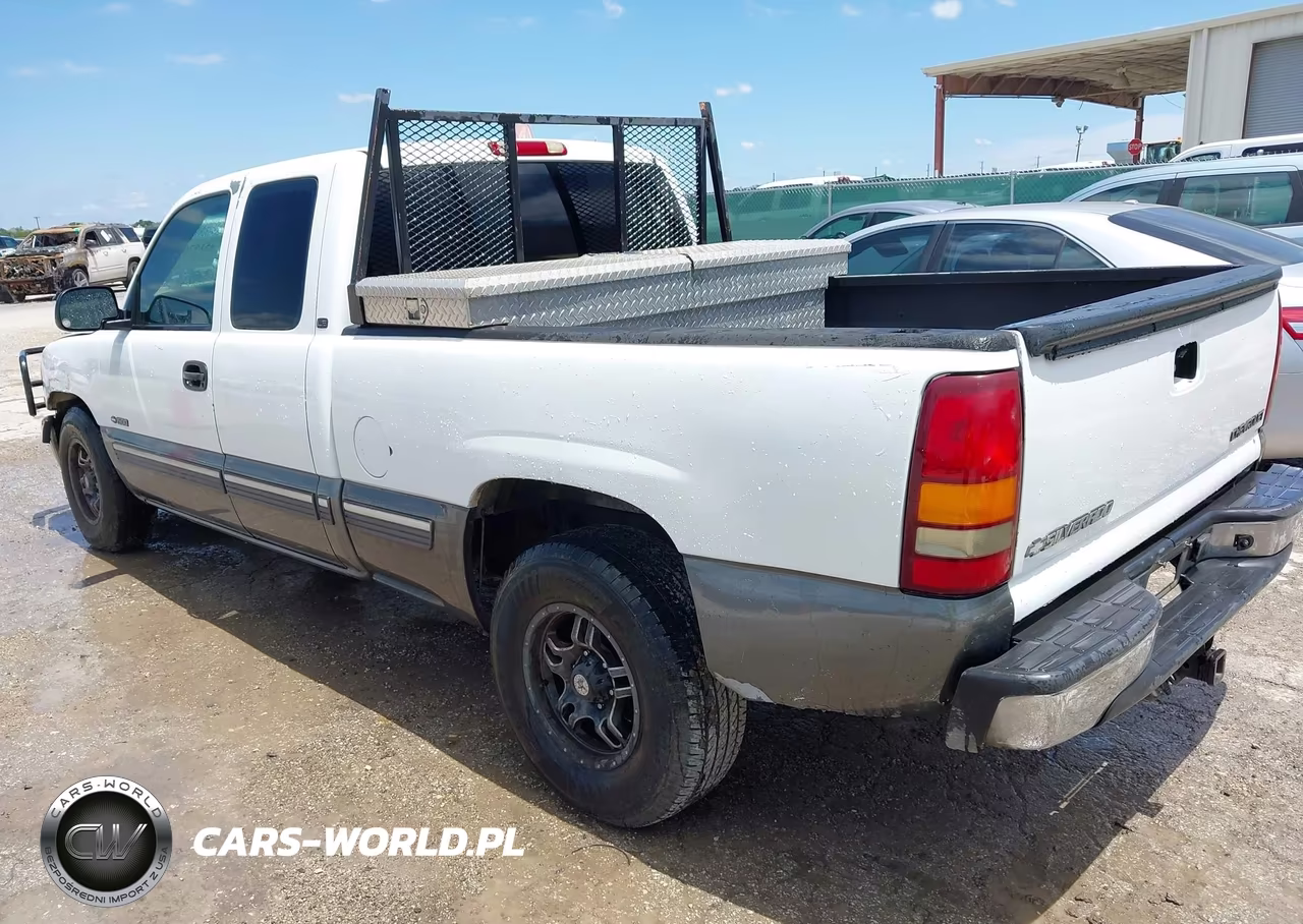 2001 Chevrolet Silverado 1500 Ls VIN:2GCEC19T811326618 - 3