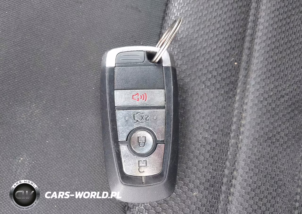 2018 Ford Fusion Se VIN:3FA6P0H78JR108252 - 11