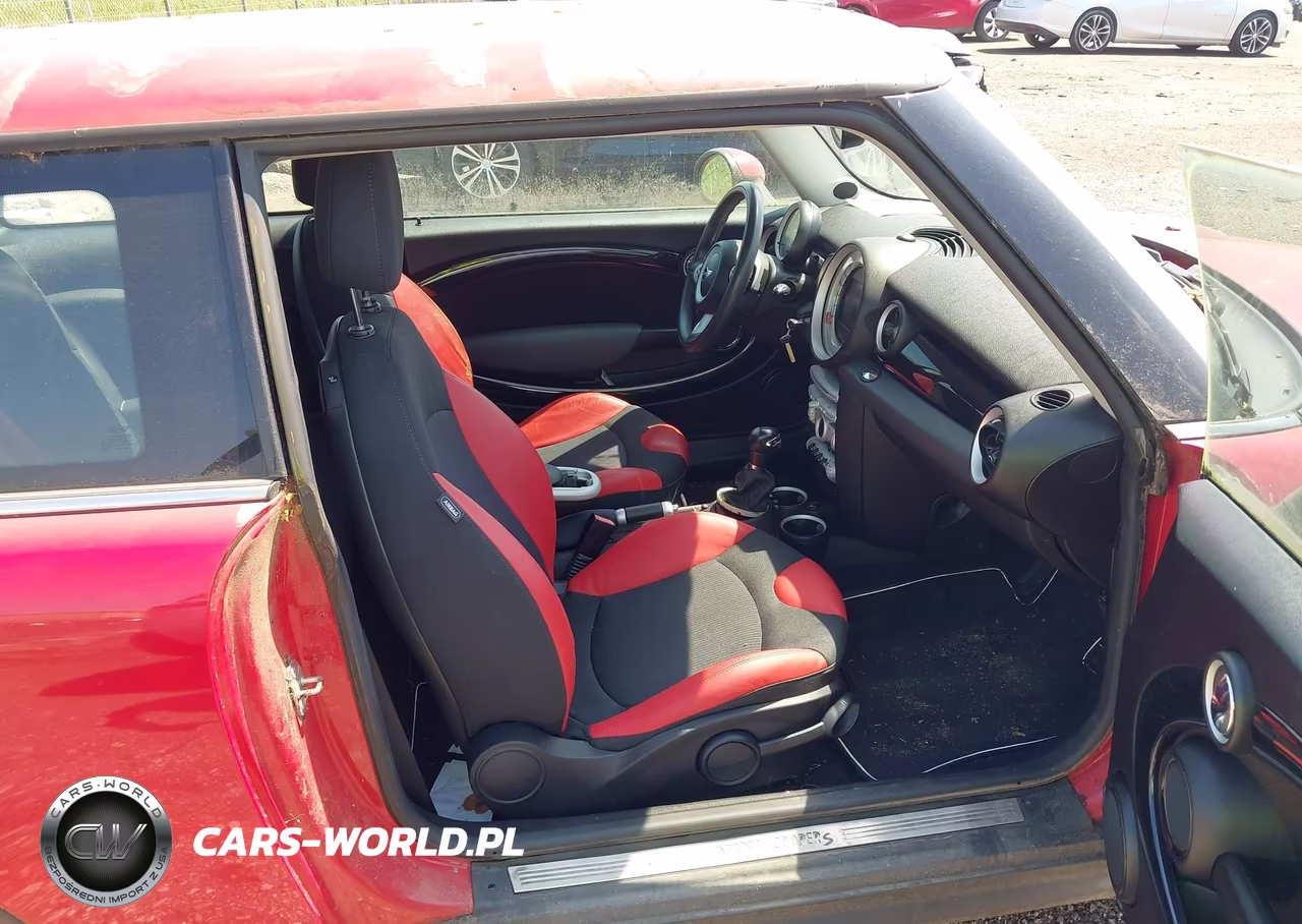 2007 Mini Cooper S VIN:WMWMF73597TL92160 - 5