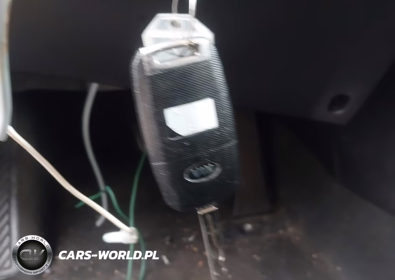 2014 Kia Soul + VIN:KNDJP3A57E7073151 - 11