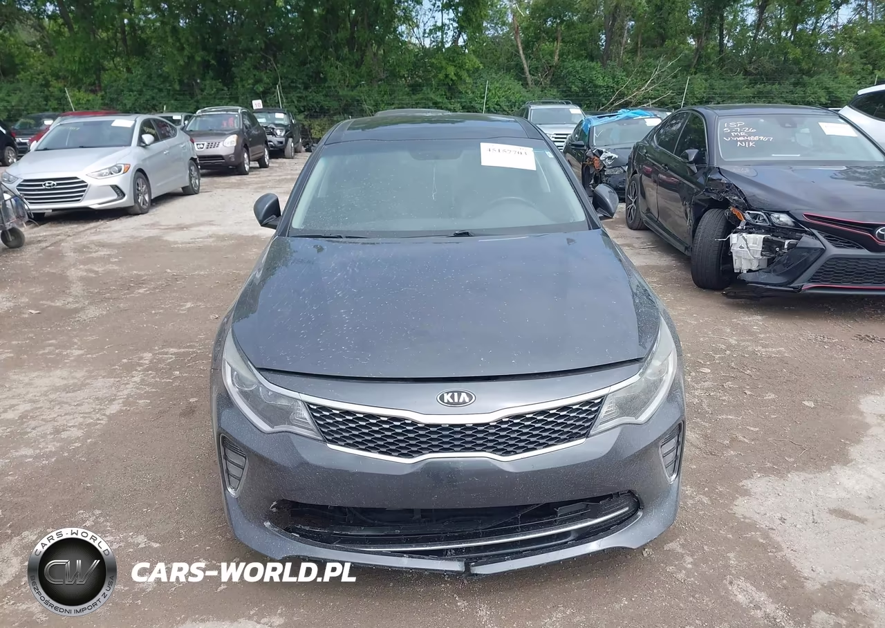 2018 Kia Optima S VIN:5XXGT4L33JG193845 - 12