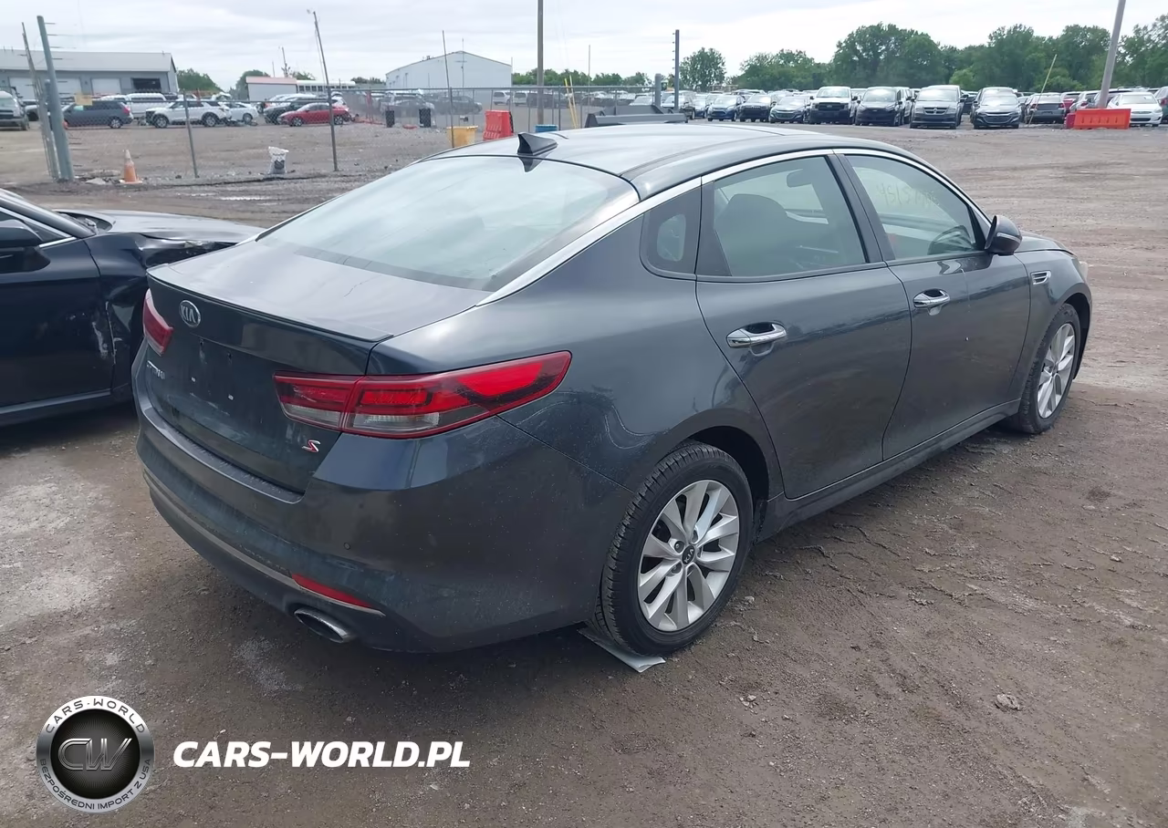 2018 Kia Optima S VIN:5XXGT4L33JG193845 - 4