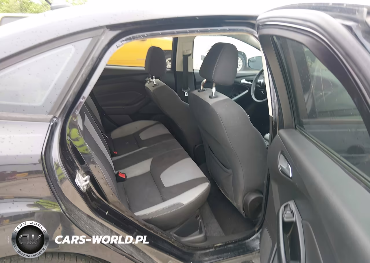 2012 Ford Focus Se VIN:1FAHP3F27CL362182 - 8