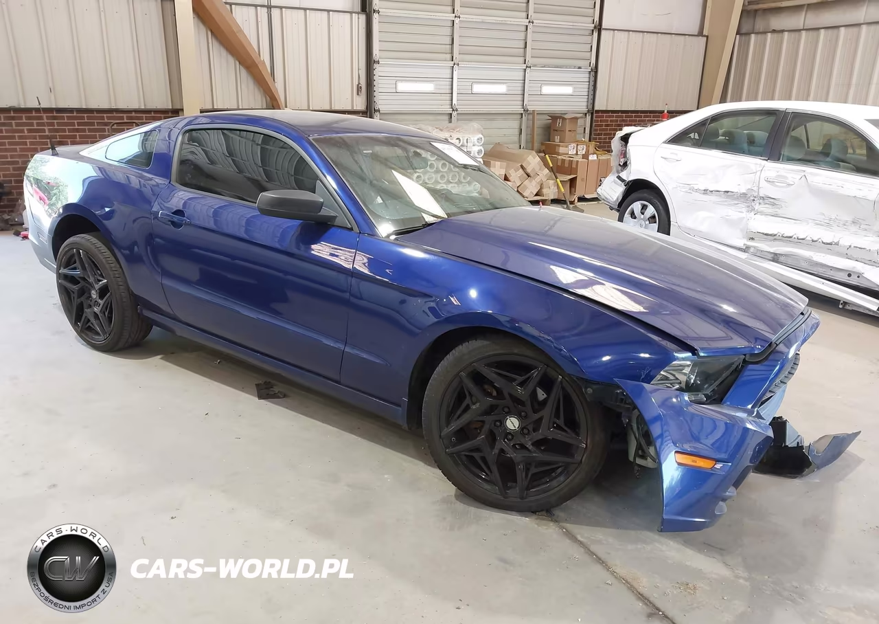 2014 Ford Mustang V6