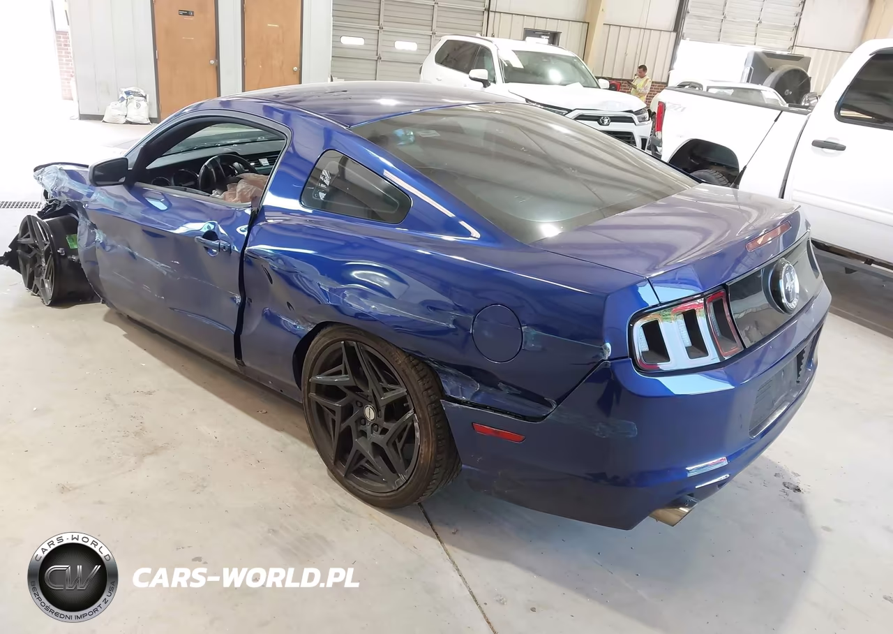 2014 Ford Mustang V6 VIN:1ZVBP8AM0E5324352 - 3