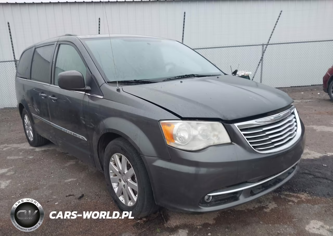 2015 Chrysler Town & Country Touring – zdjęcie 1 z 12