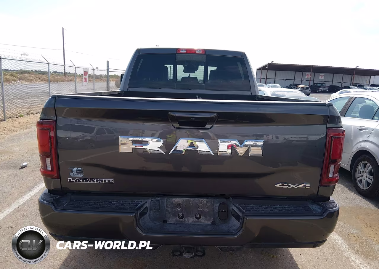 2025 Ram 2500 Laramie 4X4 6'4 Box VIN:3C63R5FL5SG536773 - 15
