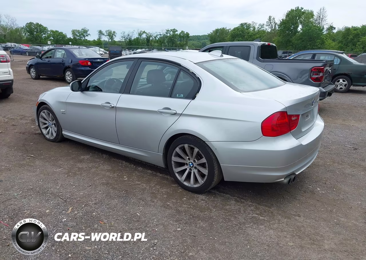 2009 BMW 328I xDrive VIN:WBAPK73519A452570 - 3