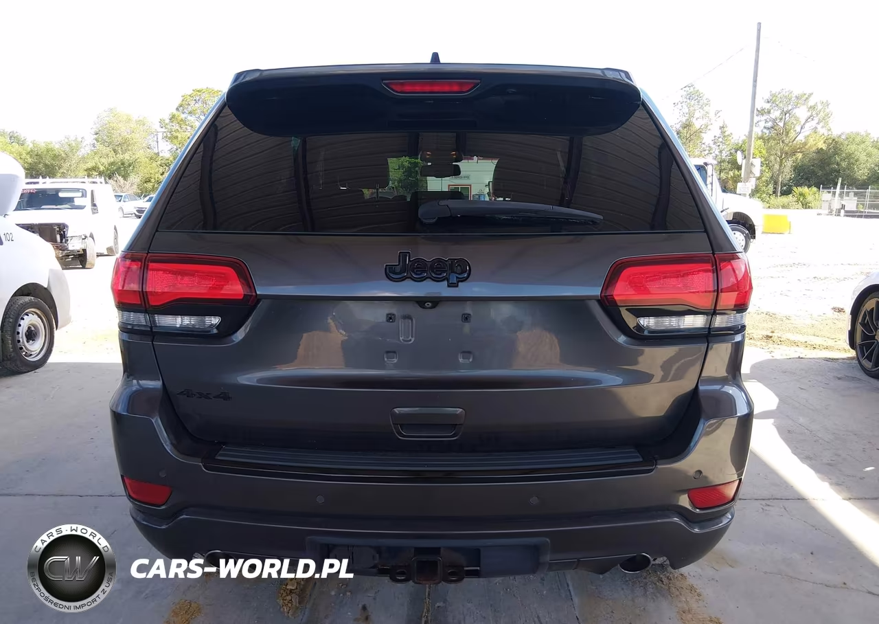 2015 Jeep Grand Cherokee Altitude VIN:1C4RJFAG0FC166285 - 16