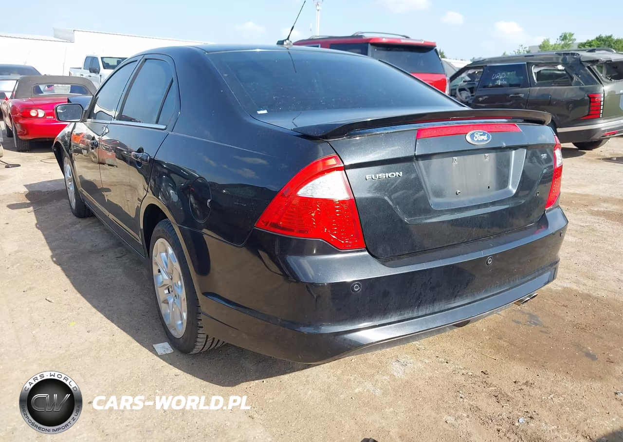 2011 Ford Fusion Se VIN:3FAHP0HA7BR107468 - 3