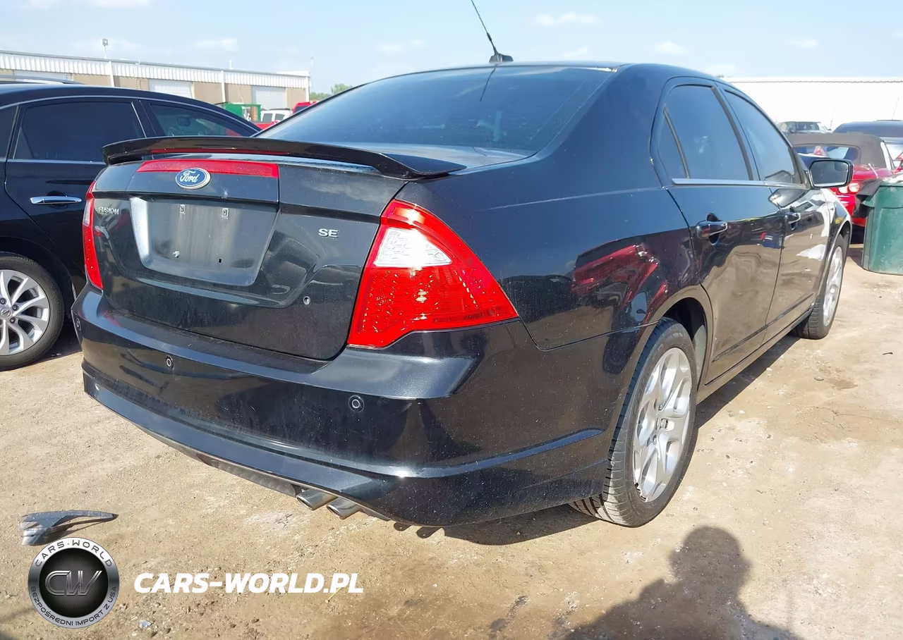 2011 Ford Fusion Se VIN:3FAHP0HA7BR107468 - 4