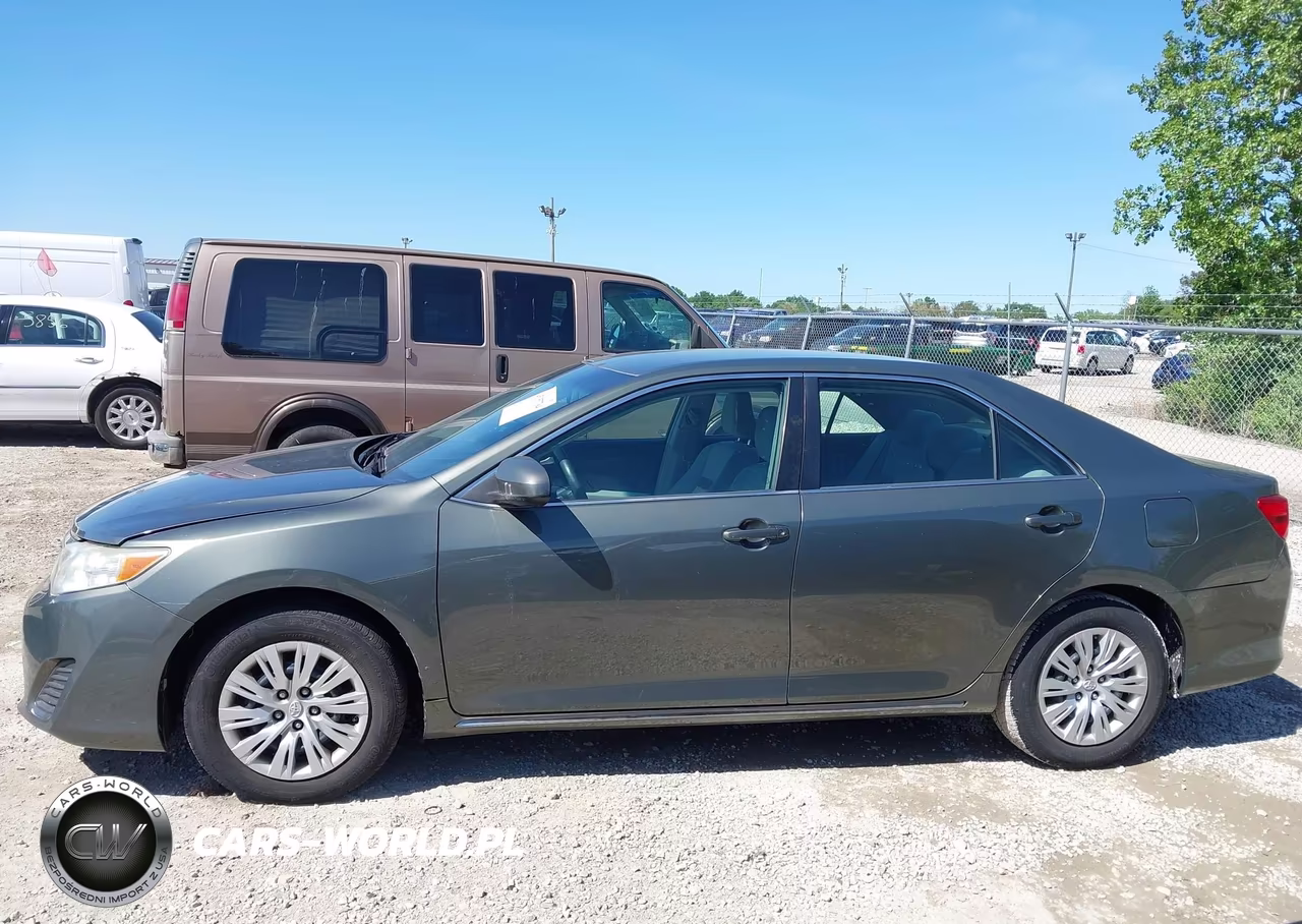 2013 Toyota Camry Le VIN:4T4BF1FK7DR313827 - 14