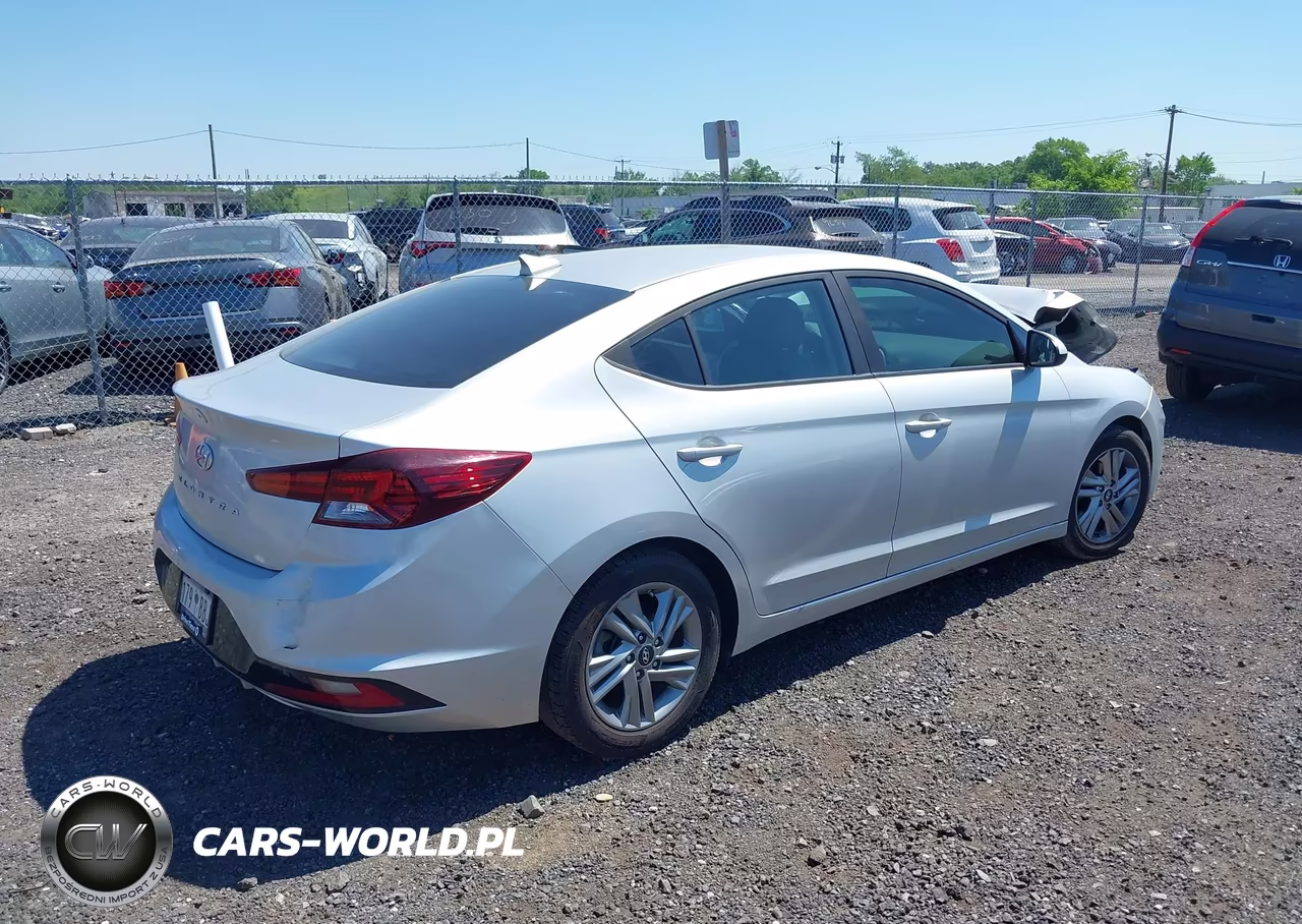 2020 Hyundai Elantra Sel VIN:5NPD84LFXLH539525 - 4