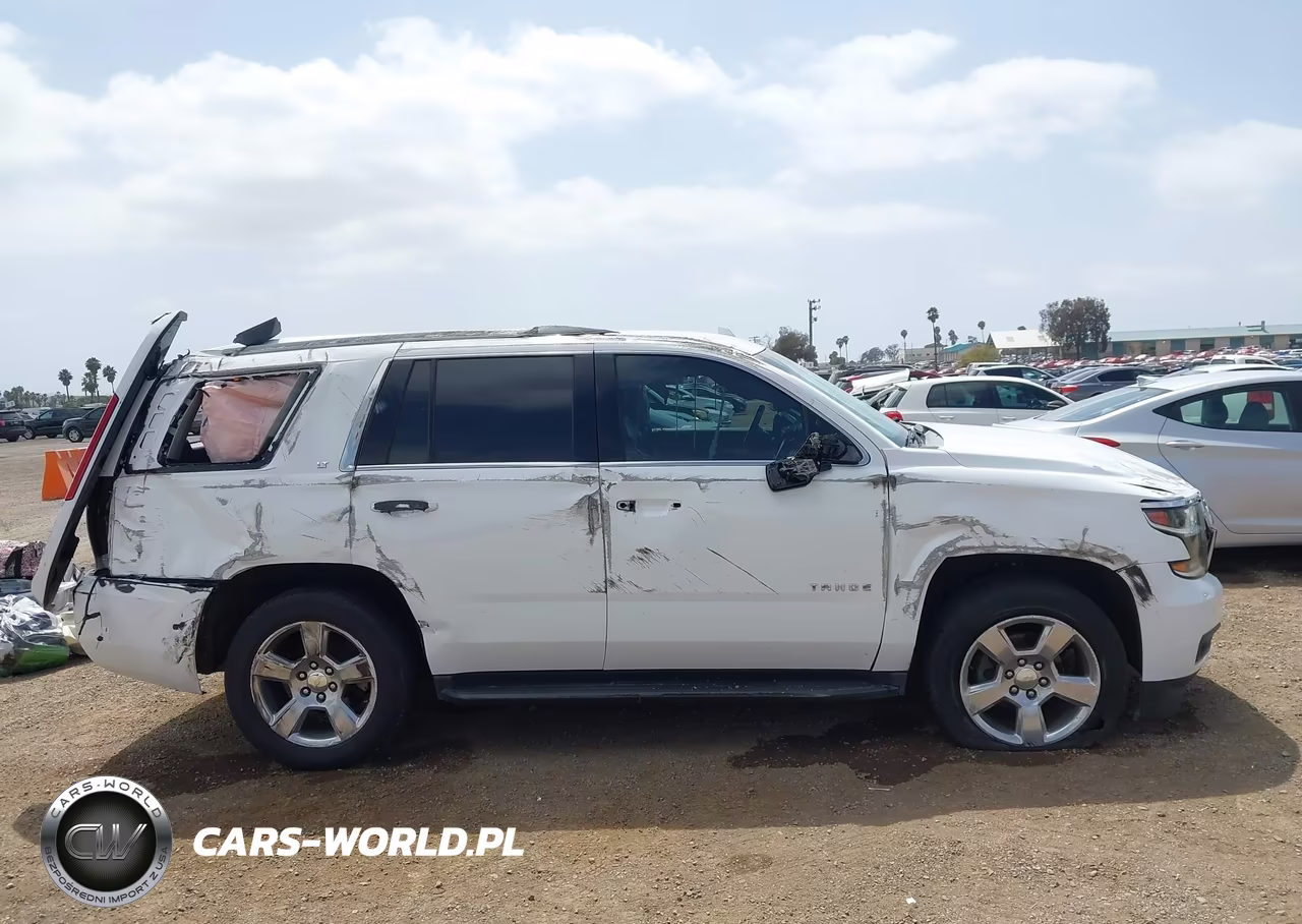 2019 Chevrolet Tahoe Lt VIN:1GNSCBKC1KR282271 - 14