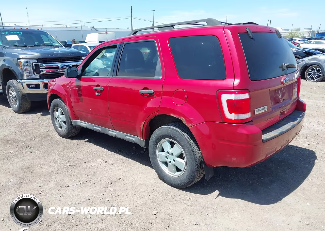 2011 Ford Escape Xlt VIN:1FMCU0D71BKA54046 - 3