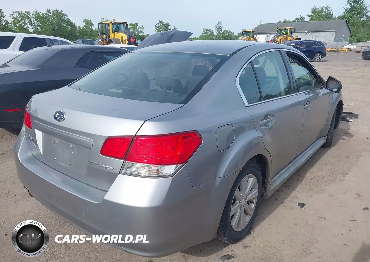 2010 Subaru Legacy 2.5I Premium VIN:4S3BMCC64A3220434 - 4