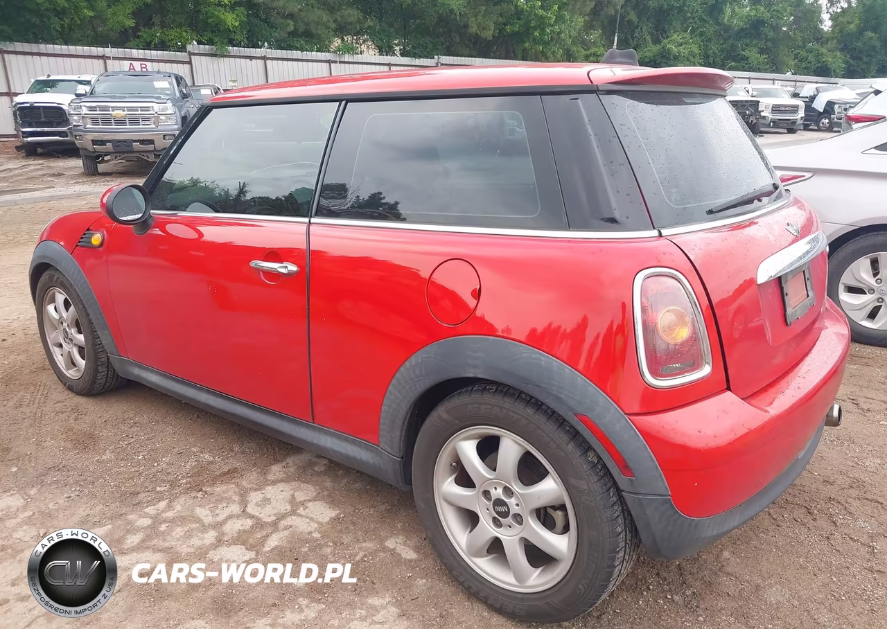 2009 Mini Cooper VIN:WMWMF33549TW78526 - 3