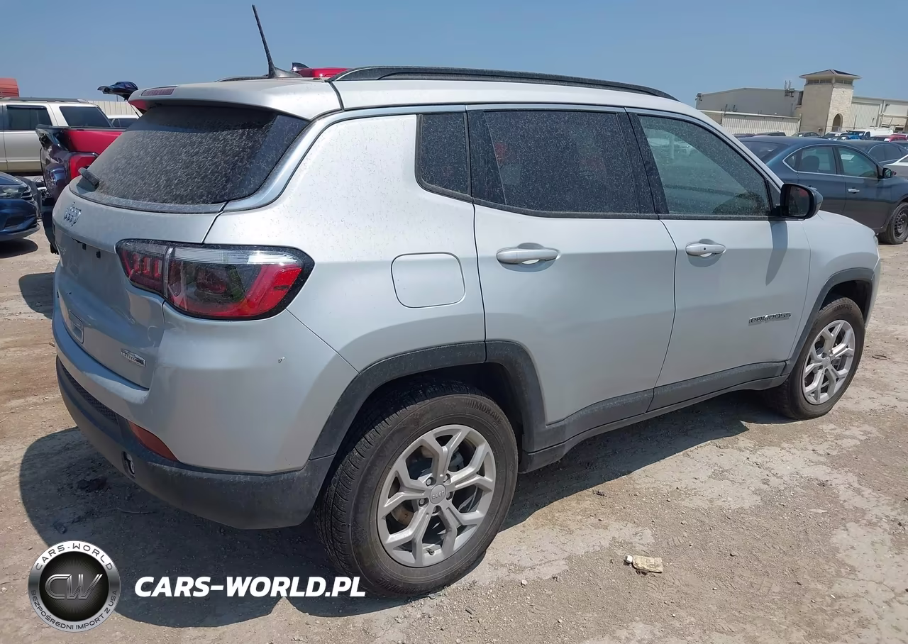 2024 Jeep Compass Latitude 4X4 VIN:3C4NJDBN8RT111513 - 4