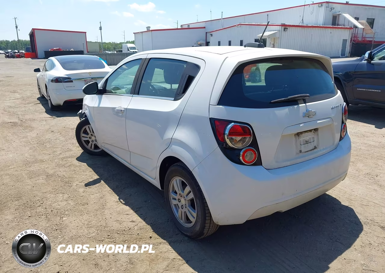 2016 Chevrolet Sonic Lt Auto VIN:1G1JC6SG3G4132545 - 3