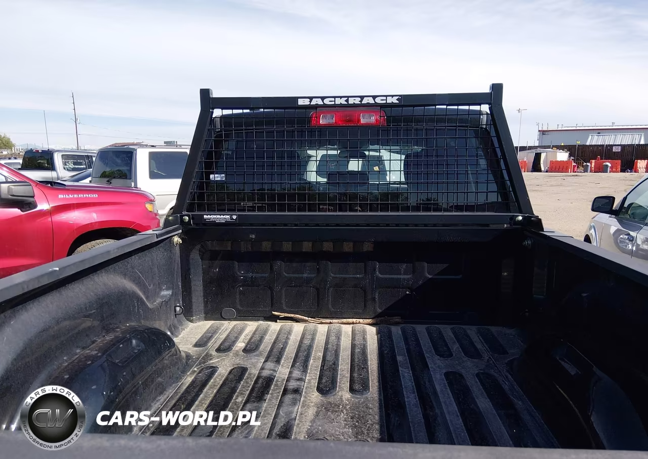 2021 Ram 1500 Classic Express 4X4 6'4 Box VIN:1C6RR7FG8MS593361 - 19