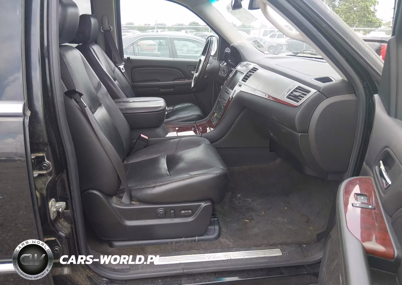 2008 Cadillac Escalade Standard VIN:1GYFK63868R168817 - 5