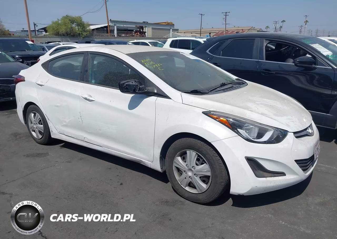 2016 HYUNDAI ELANTRA SE