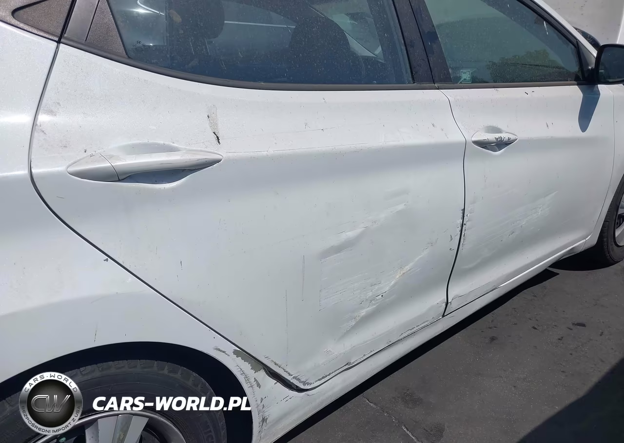 2016 HYUNDAI ELANTRA SE VIN:5NPDH4AE9GH776412 - 13