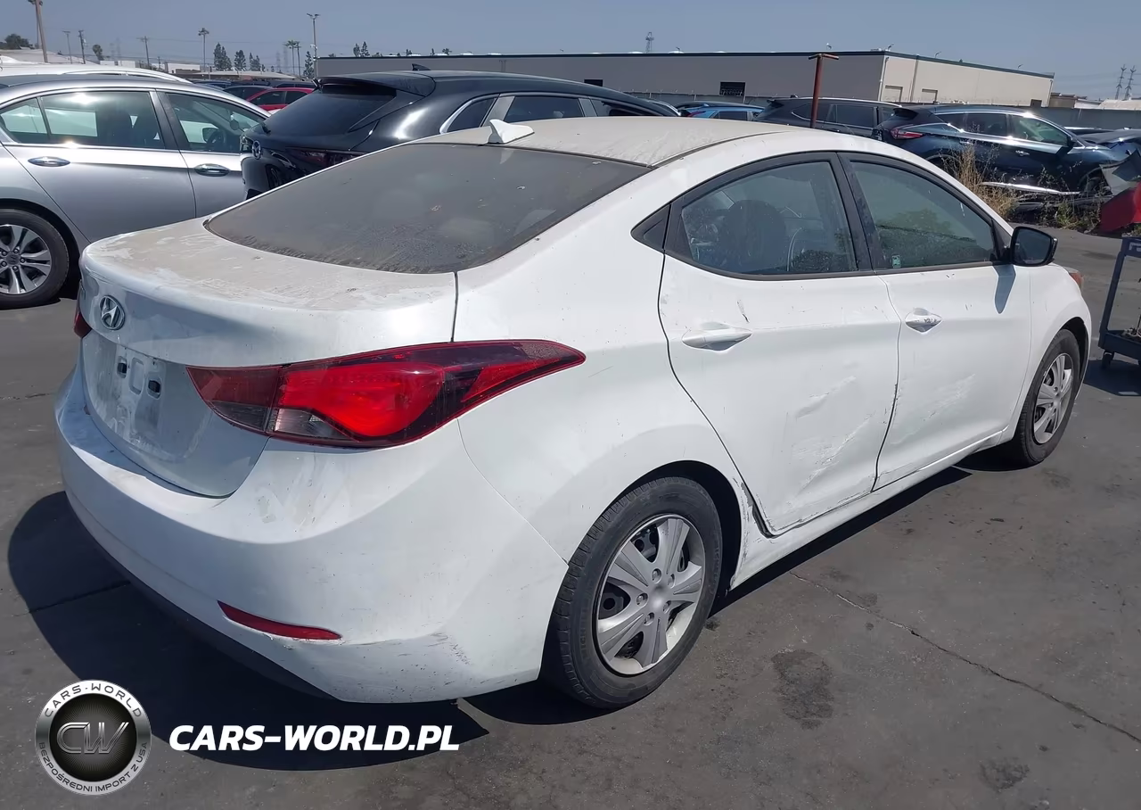 2016 HYUNDAI ELANTRA SE VIN:5NPDH4AE9GH776412 - 4