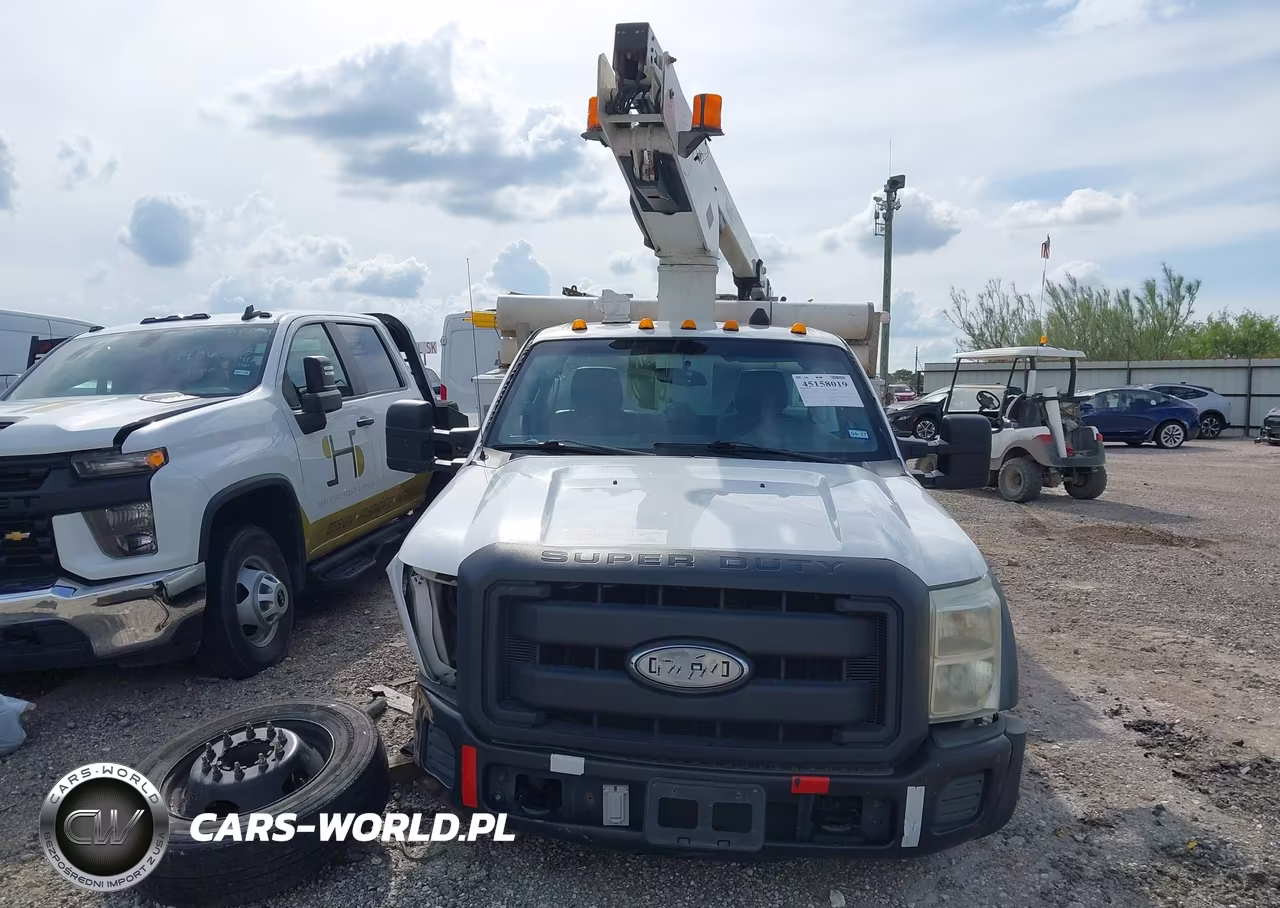2013 Ford F-450 Chassis Xl VIN:1FDUF4GY1DEA42684 - 12