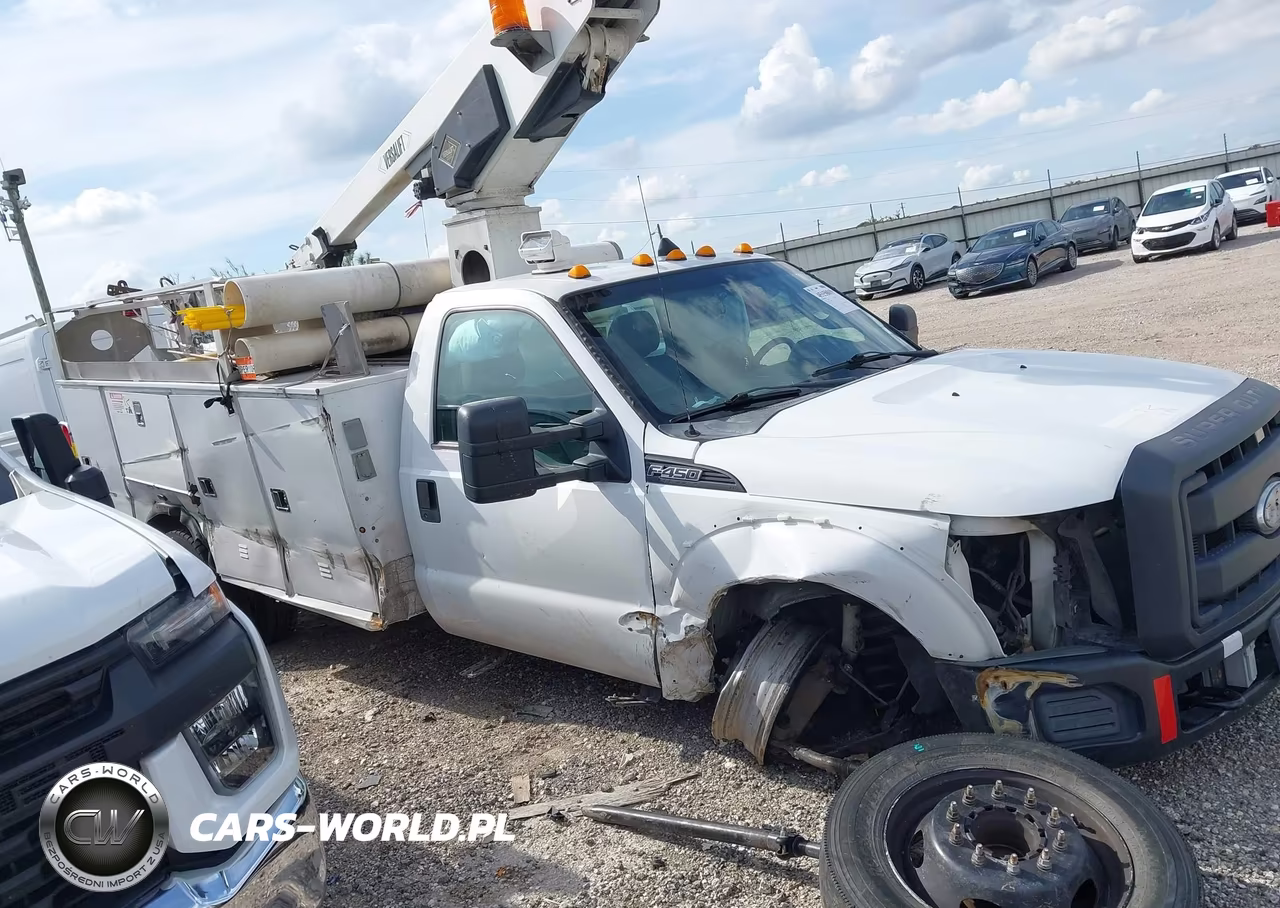 2013 Ford F-450 Chassis Xl VIN:1FDUF4GY1DEA42684 - 13