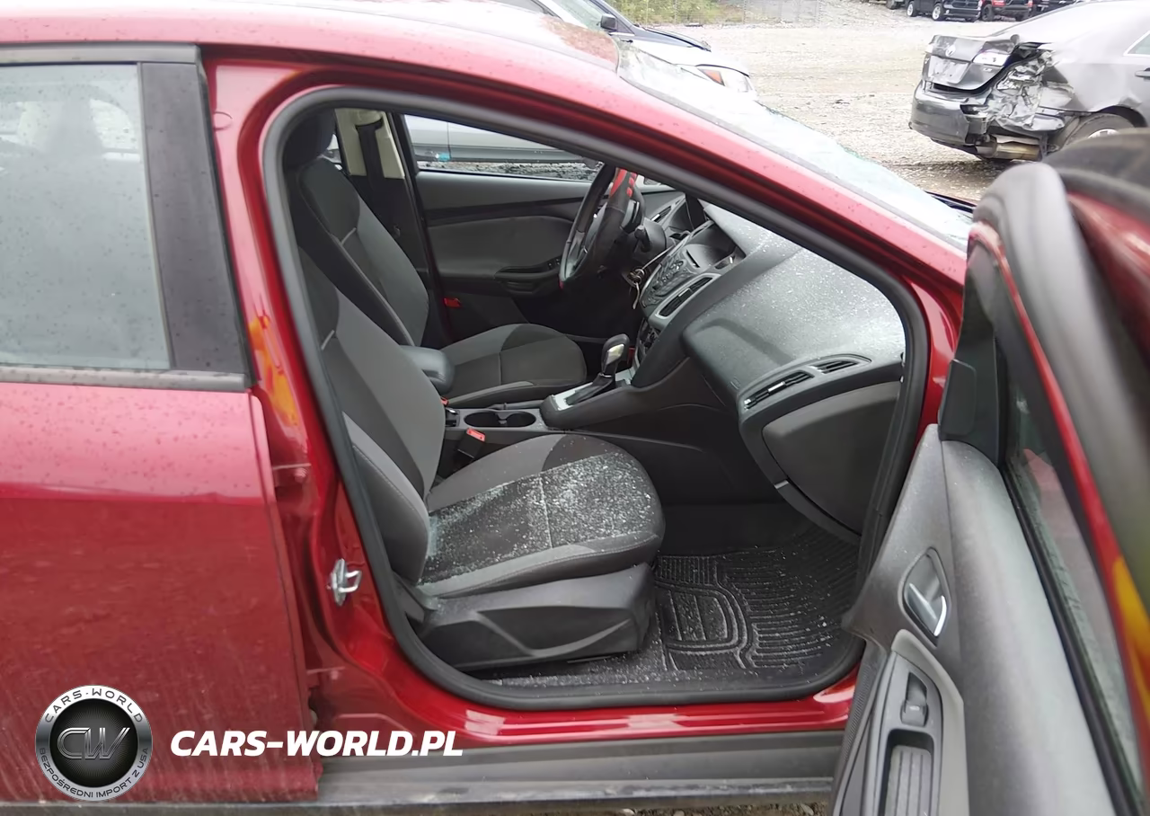 2013 Ford Focus Se VIN:1FADP3F22DL361165 - 5