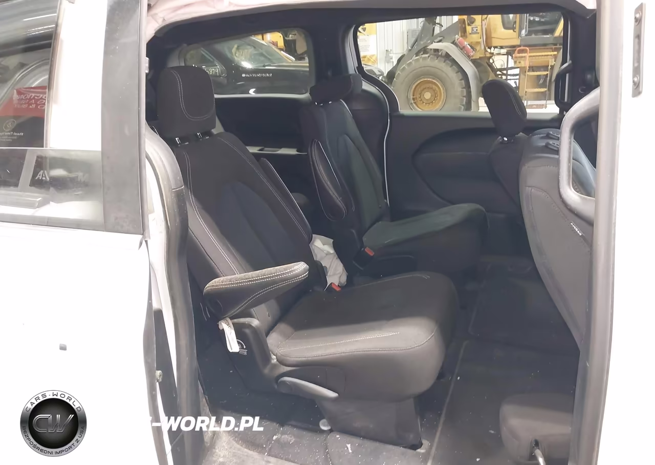 2024 Chrysler Pacifica Touring VIN:2C4RC1FG6RR119277 - 8