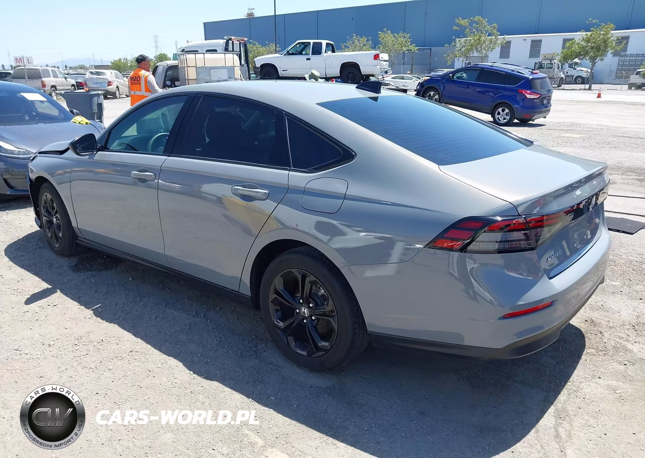 2025 Honda Accord Se VIN:1HGCY1F40SA009513 - 3