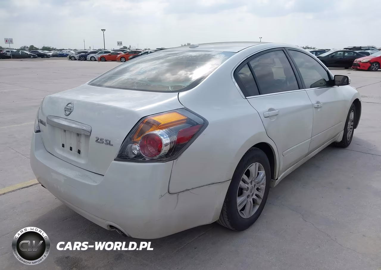 2011 Nissan Altima 2.5 S VIN:1N4AL2AP0BN473220 - 4