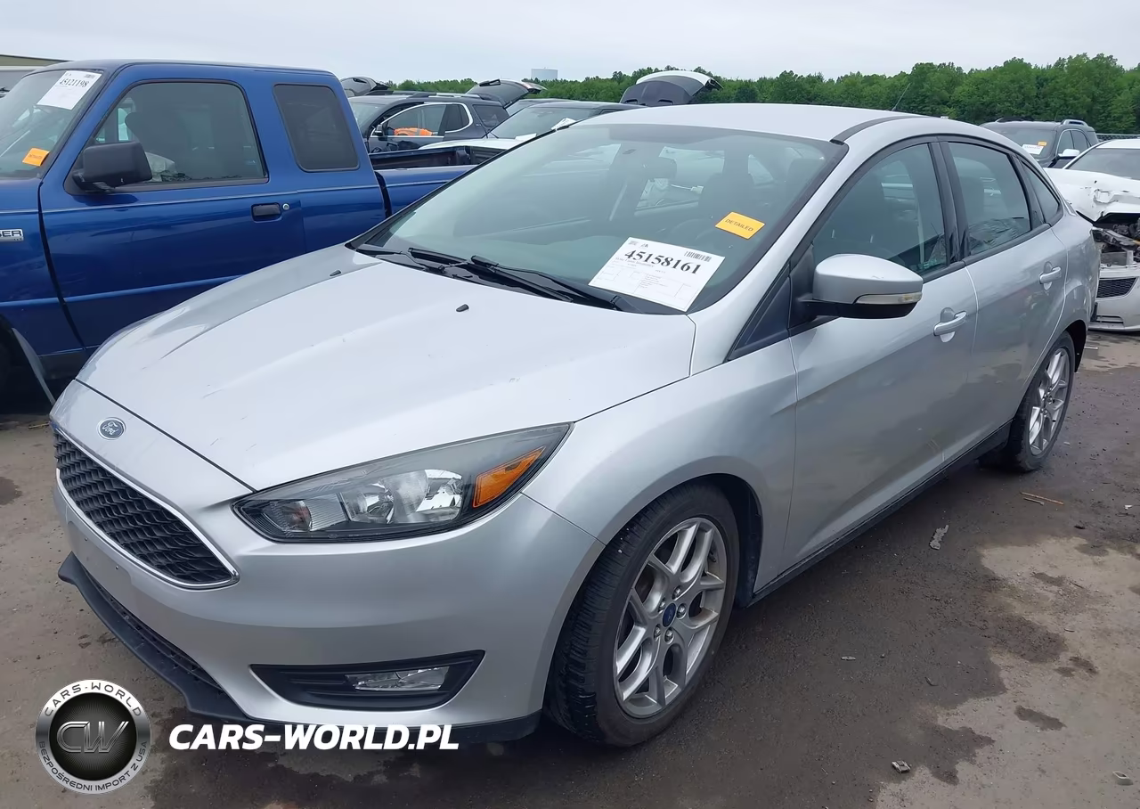 2015 Ford Focus Se VIN:1FADP3F23FL247579 - 2