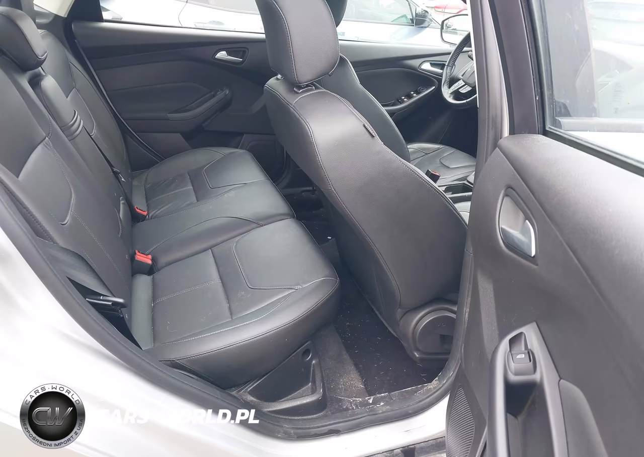 2015 Ford Focus Se VIN:1FADP3F23FL247579 - 8