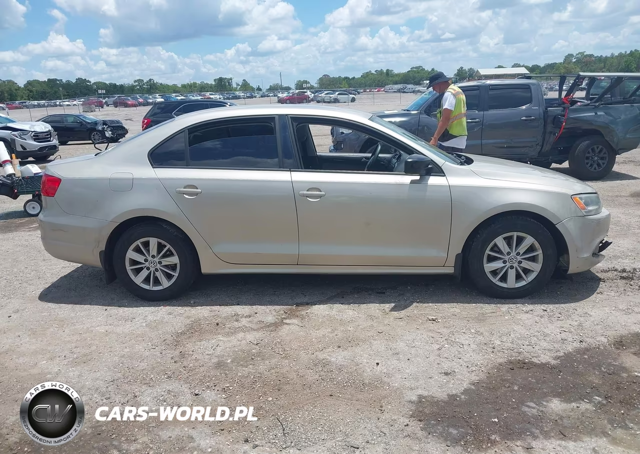 2013 Volkswagen Jetta 2.0L S VIN:3VW2K7AJ4DM219255 - 13