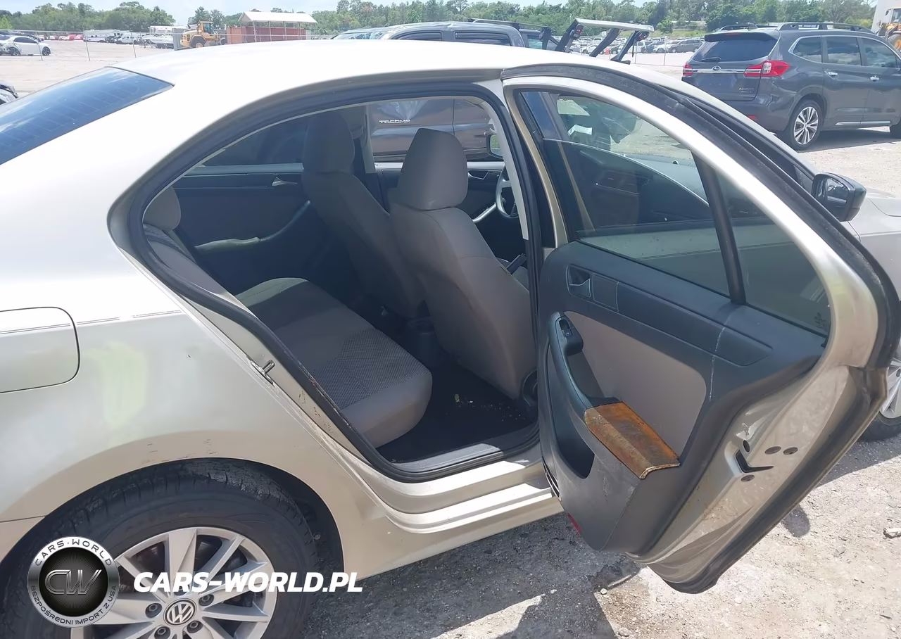 2013 Volkswagen Jetta 2.0L S VIN:3VW2K7AJ4DM219255 - 8