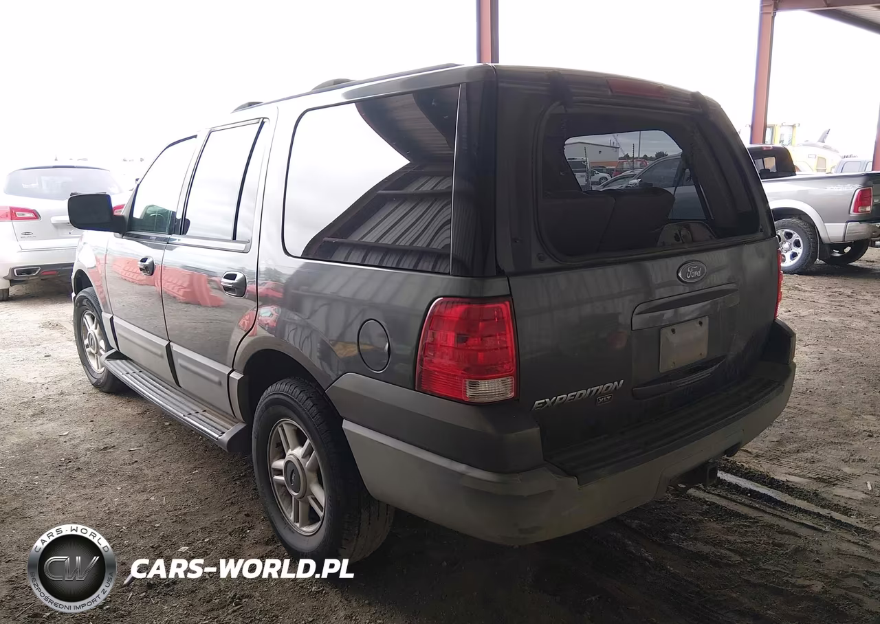 2003 Ford Expedition Xlt VIN:1FMRU15W93LA36251 - 3