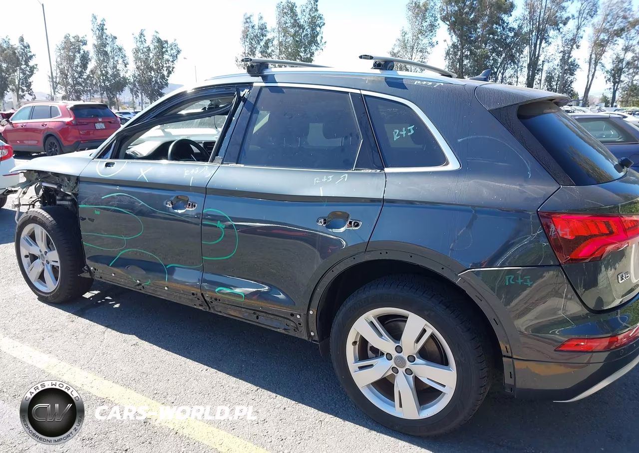 2018 Audi Q5 2.0T Premium-2.0T Tech Premium VIN:WA1BNAFY6J2123900 - 18