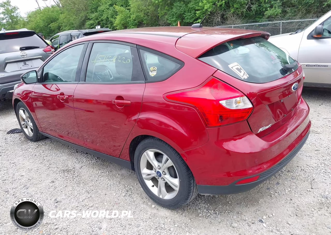 2014 Ford Focus Se VIN:1FADP3K24EL116410 - 3