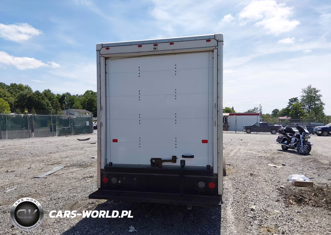 2024 Chevrolet Express Cutaway Work Van VIN:1GB0GRF7XR1194309 - 16