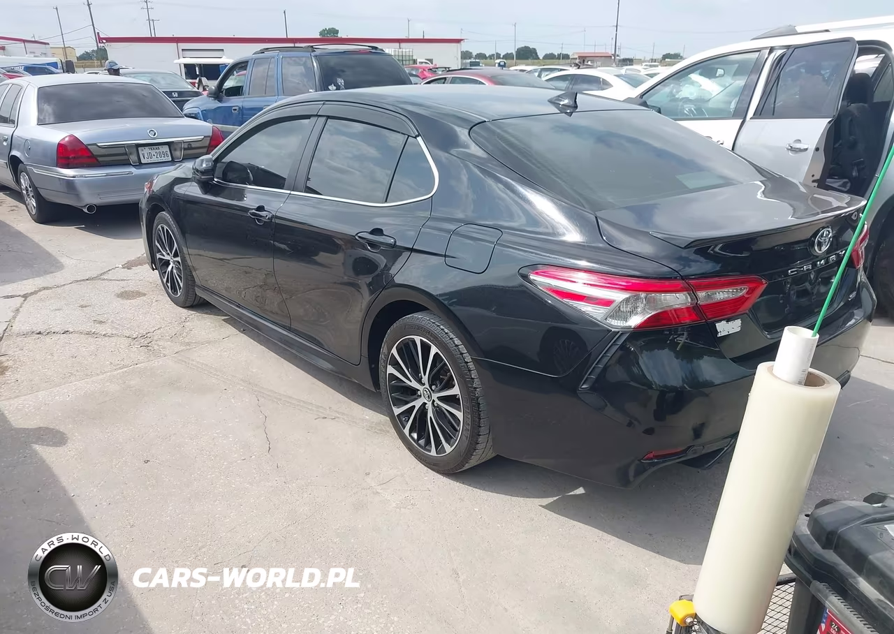 2019 Toyota Camry Se VIN:4T1B11HK0KU719192 - 3