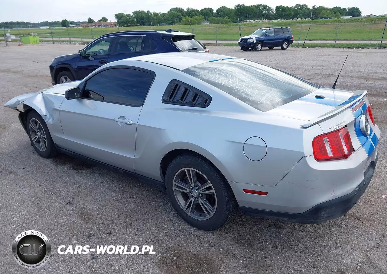 2010 Ford Mustang V6 Premium VIN:1ZVBP8AN7A5147818 - 3