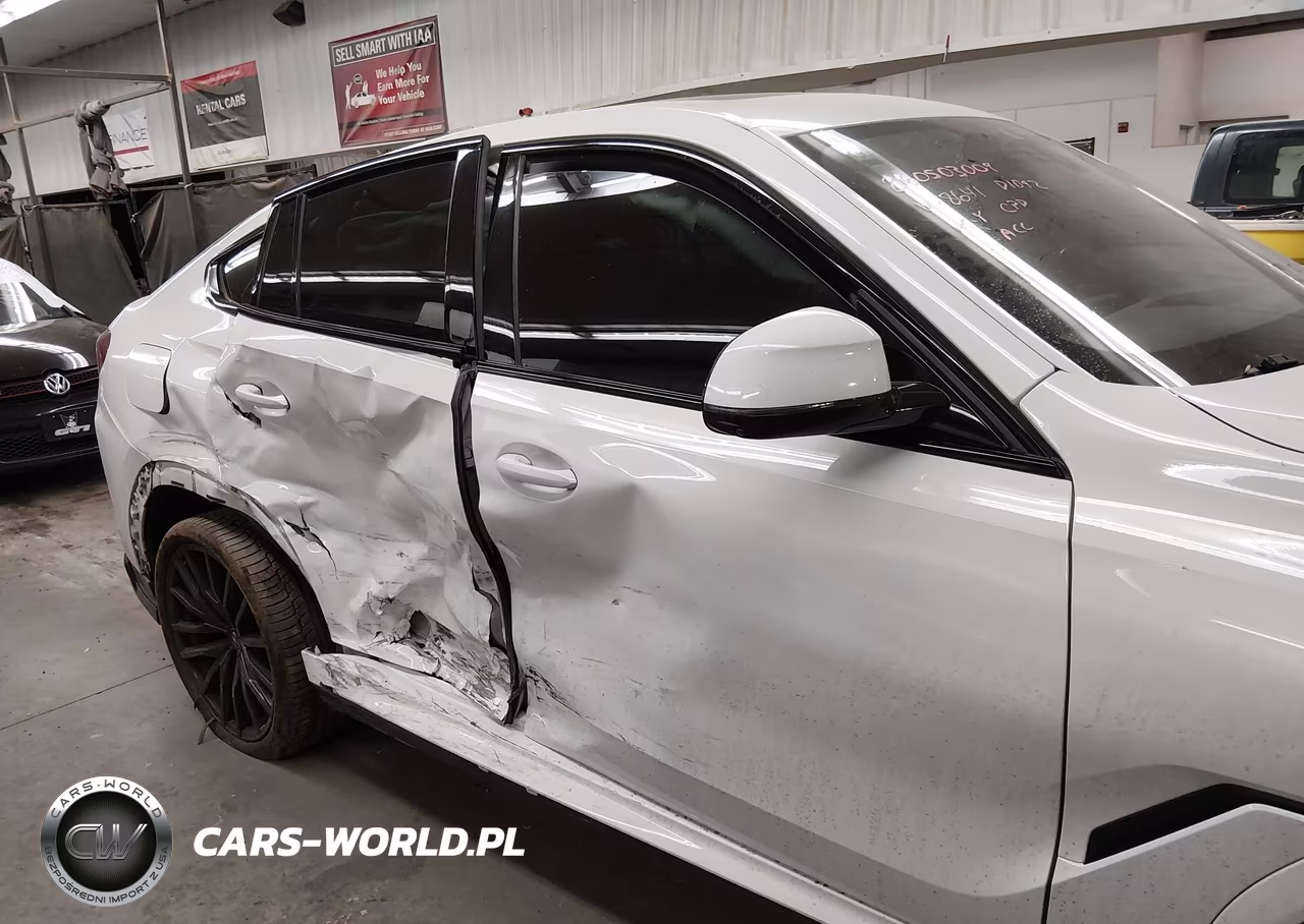 2023 BMW X6 xDrive40I VIN:5UXCY6C08P9N58641 - 6