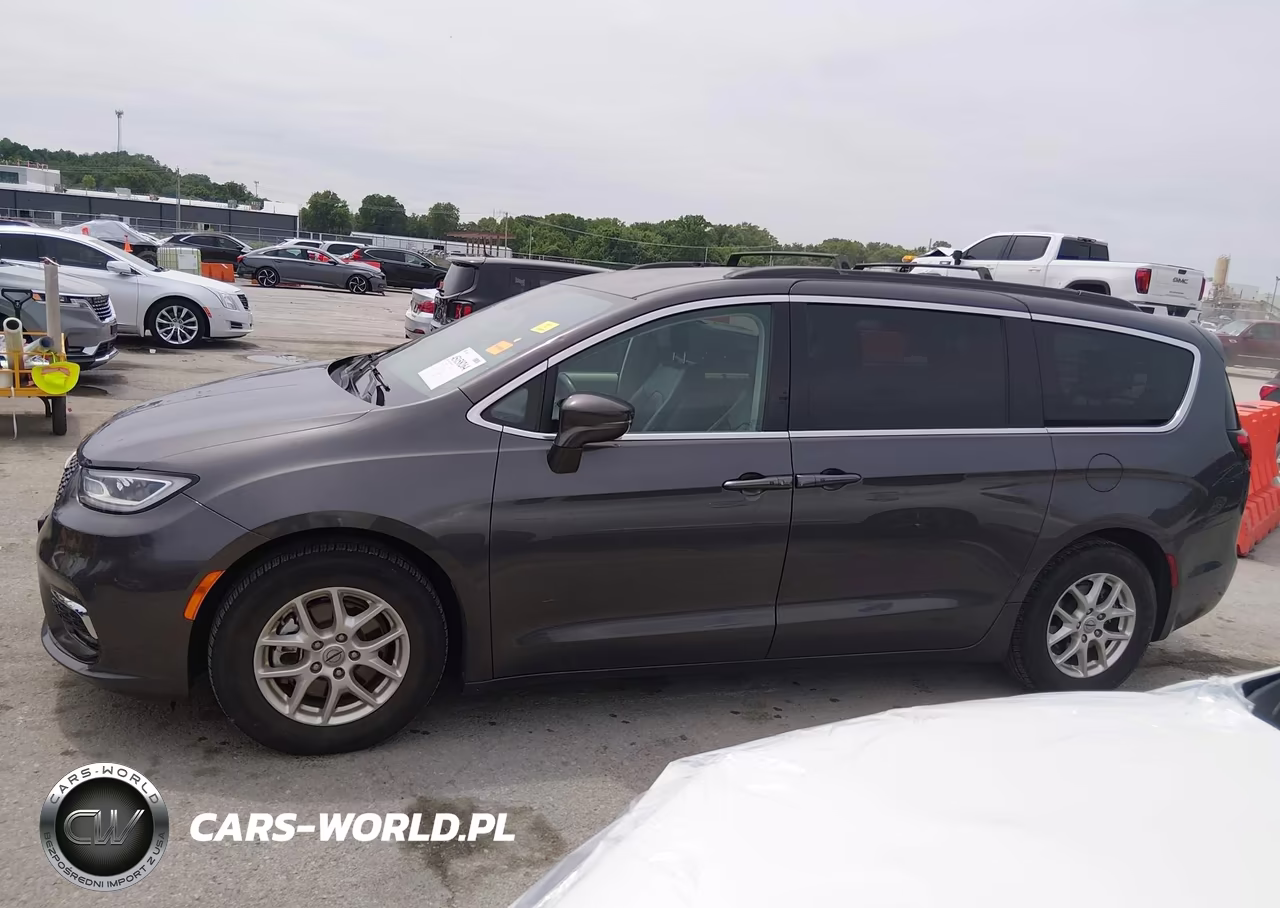2022 Chrysler Pacifica Touring L VIN:2C4RC1BG9NR122108 - 14