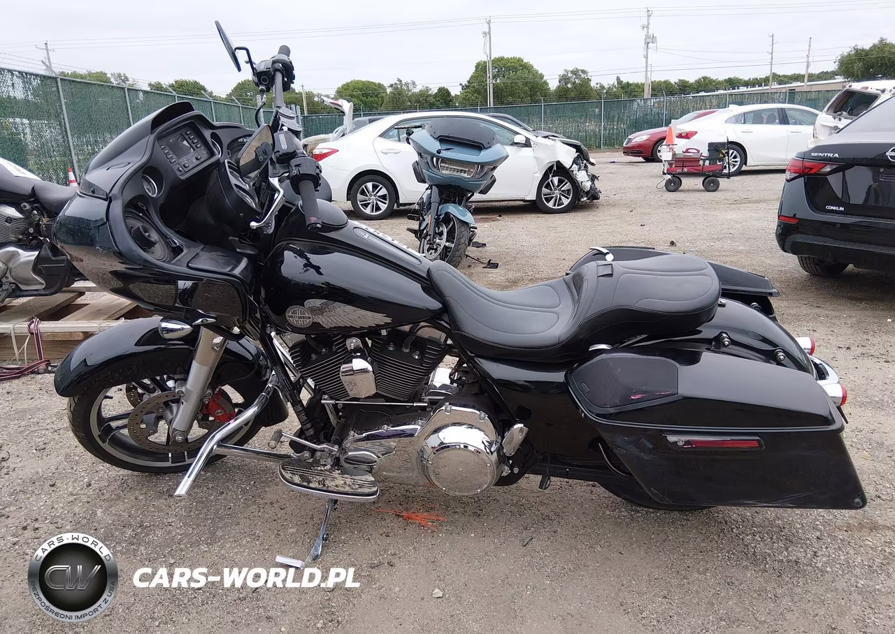 2016 Harley-Davidson Fltrx Road Glide VIN:1HD1KHM17GB636900 - 14