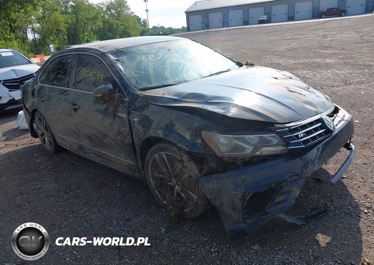 2017 Volkswagen Passat 1.8T R-Line – zdjęcie 1 z 16