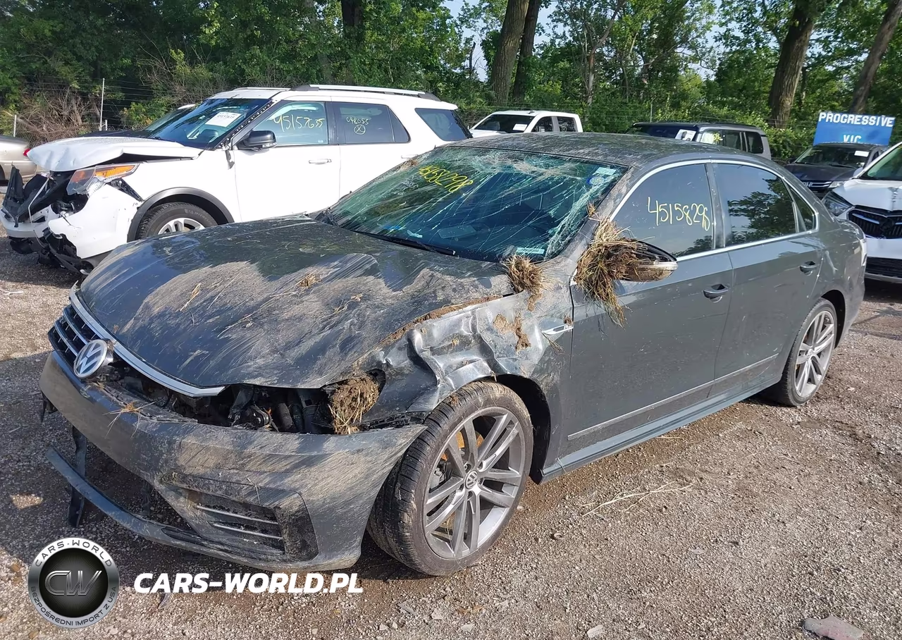 2017 Volkswagen Passat 1.8T R-Line VIN:1VWDT7A38HC005853 - 6